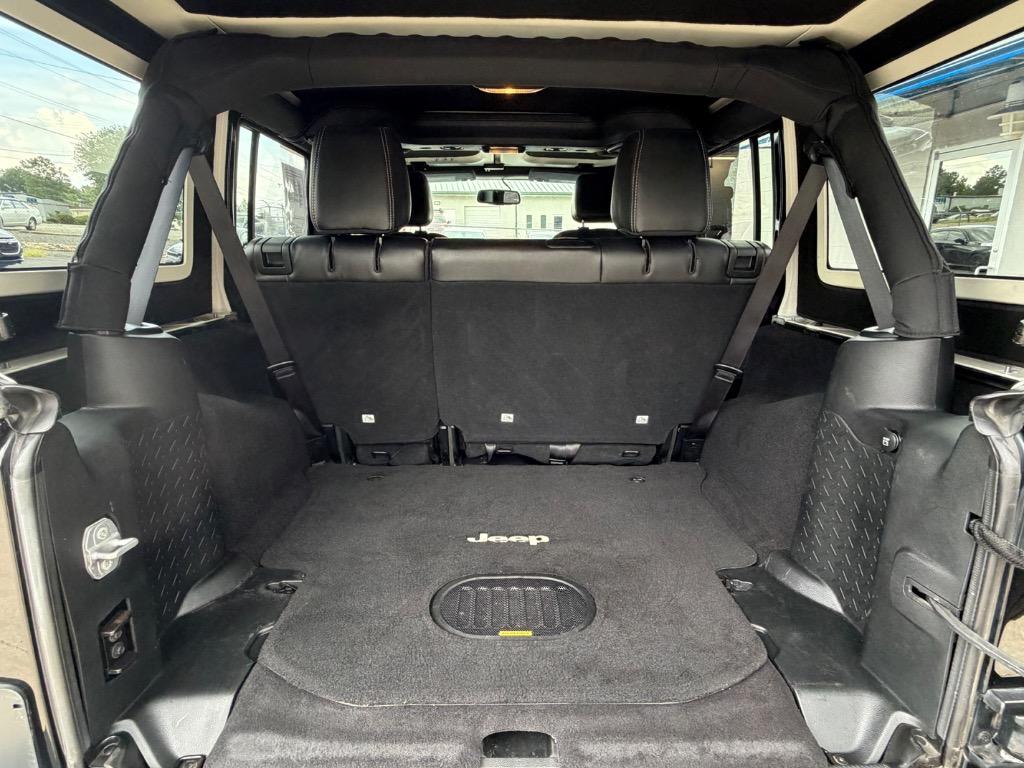 2016 Jeep Wrangler Unlimited Sahara - Photo 5