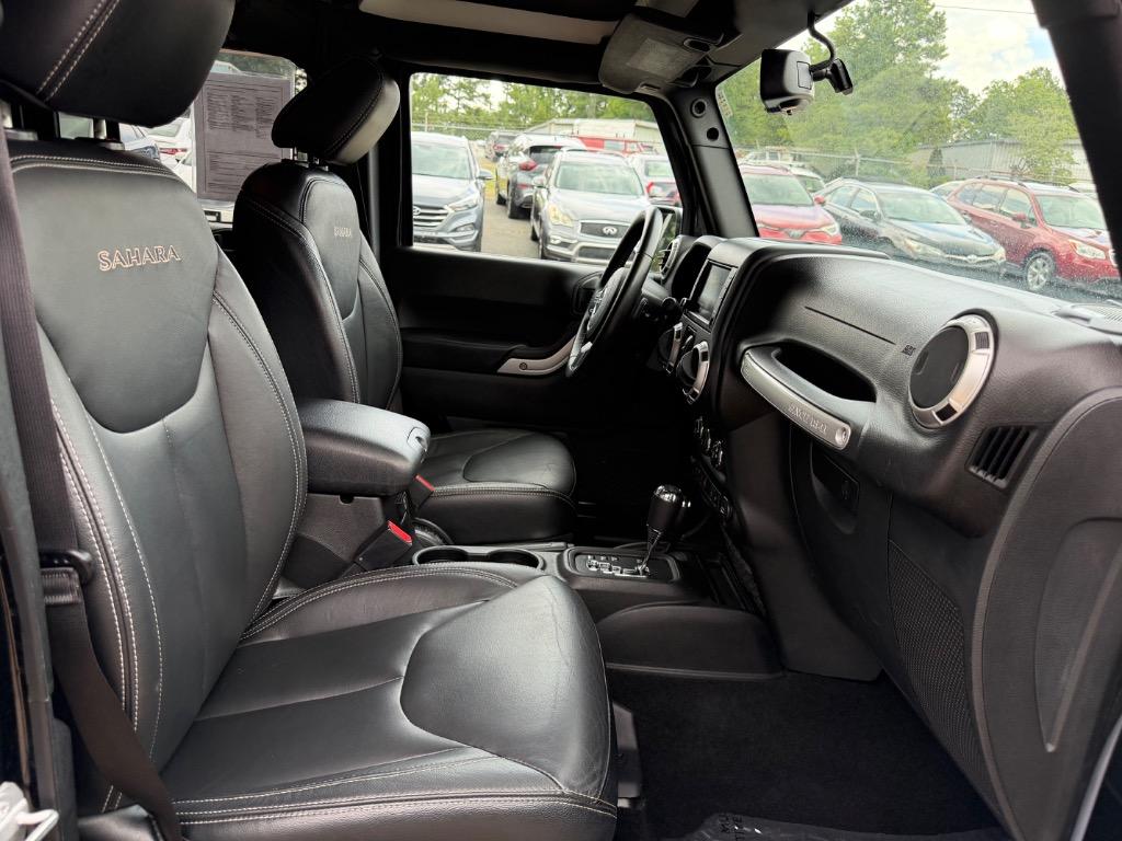 2016 Jeep Wrangler Unlimited Sahara - Photo 8
