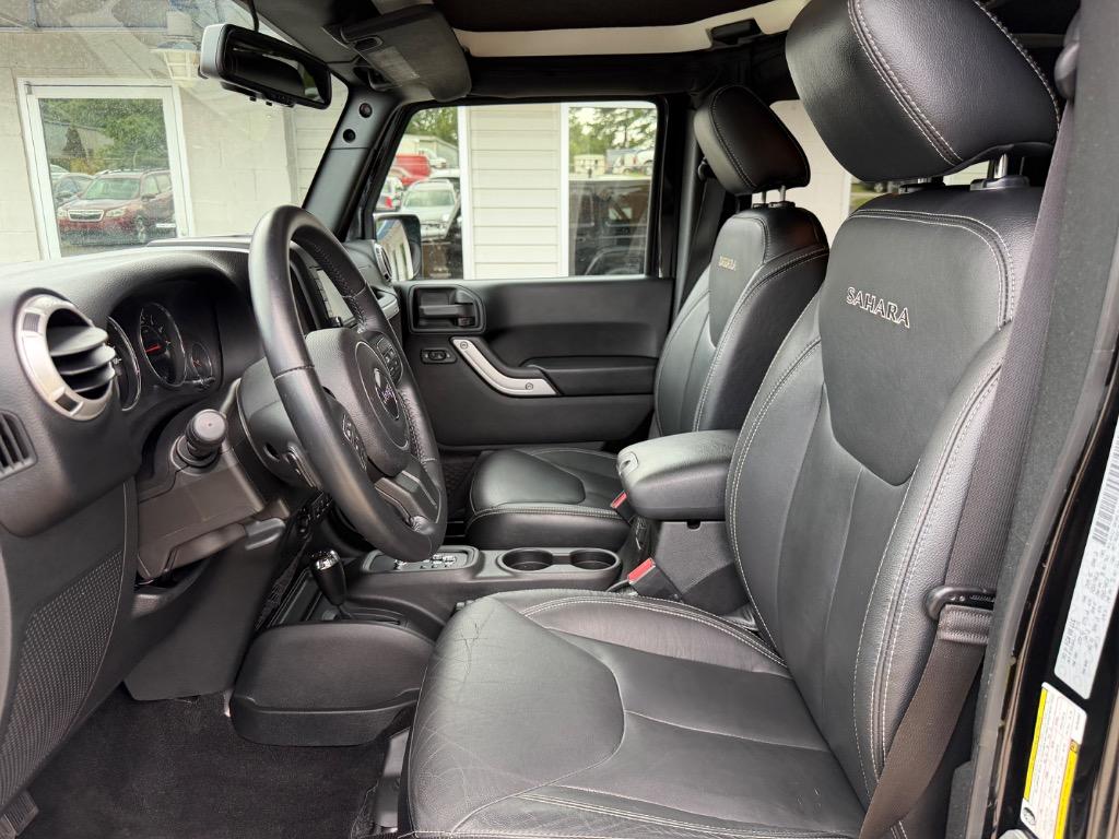2016 Jeep Wrangler Unlimited Sahara - Photo 9