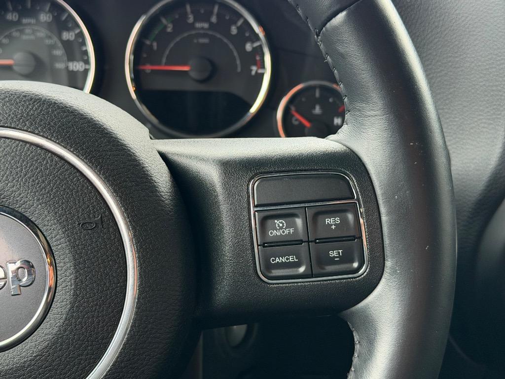 2016 Jeep Wrangler Unlimited Sahara - Photo 15