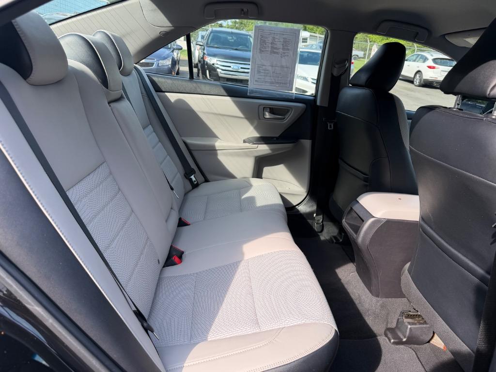 2016 Toyota Camry Special Edition - Photo 12