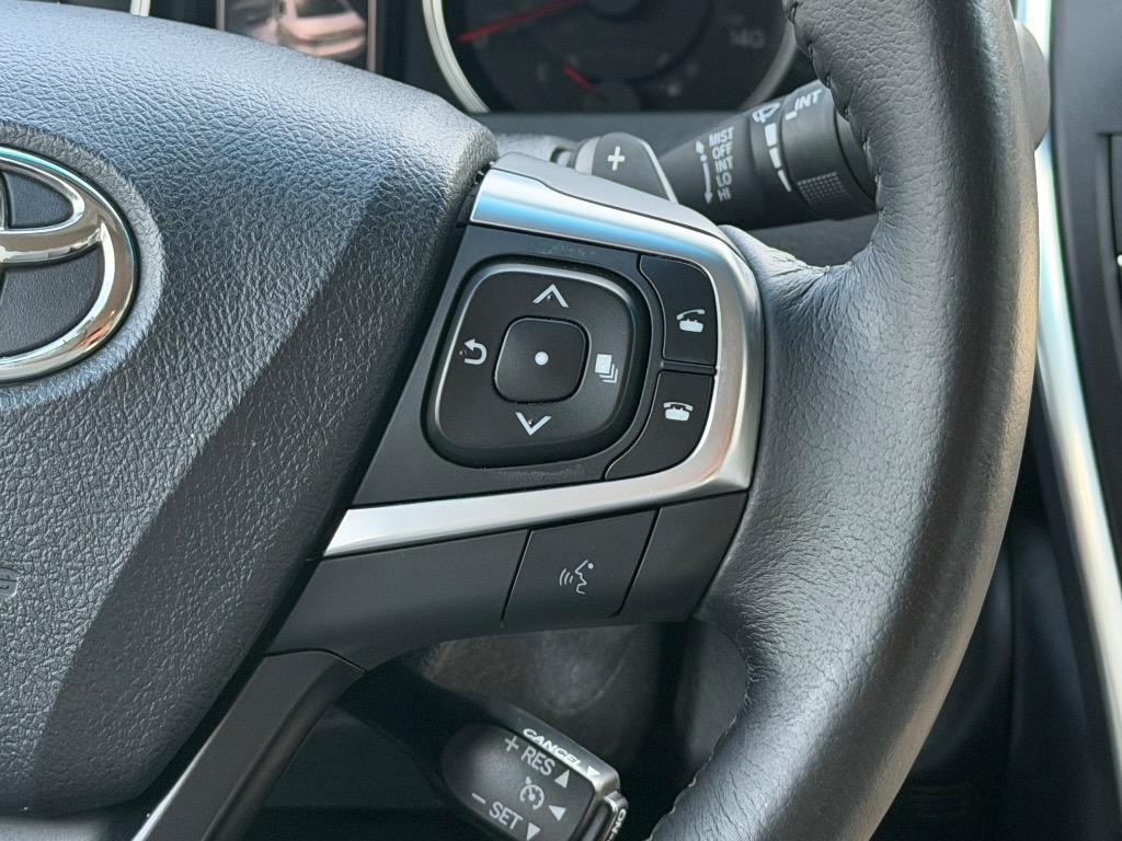 2016 Toyota Camry Special Edition - Photo 13