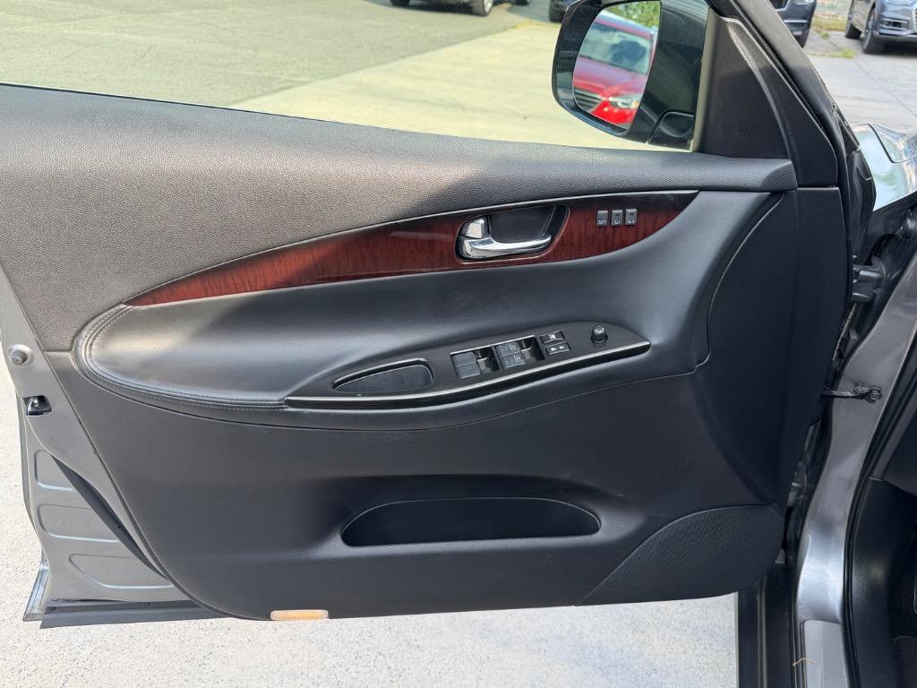 2017 INFINITI QX50 Base - Photo 11