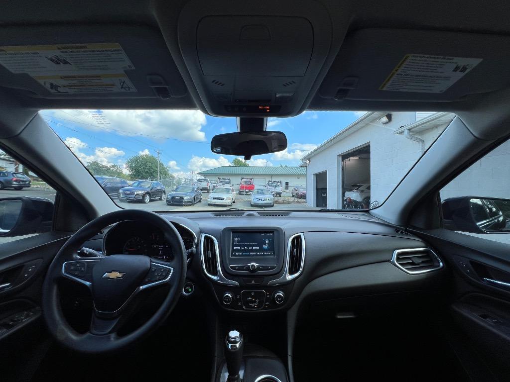2018 Chevrolet Equinox LT photo 17