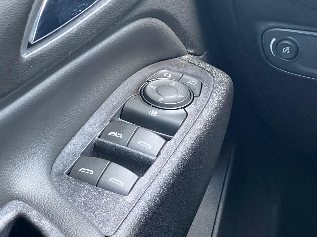 2018 Chevrolet Equinox LT photo 13