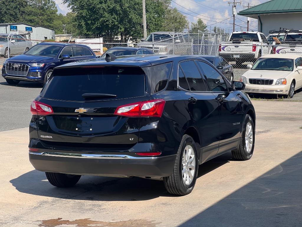 2018 Chevrolet Equinox LT photo 5