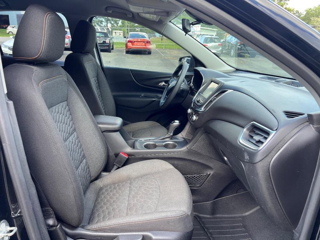 2018 Chevrolet Equinox LT photo 10