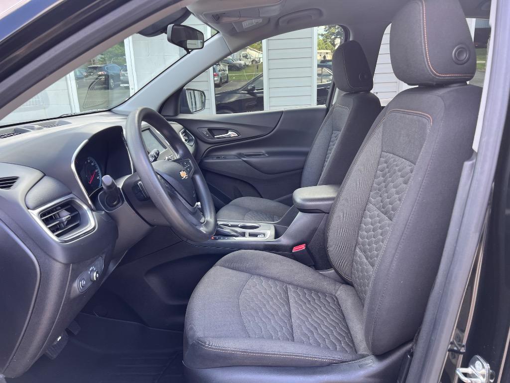 2018 Chevrolet Equinox LT photo 9