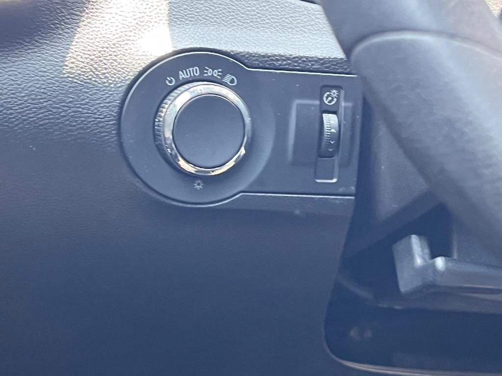 2015 Chevrolet Camaro LS photo 12