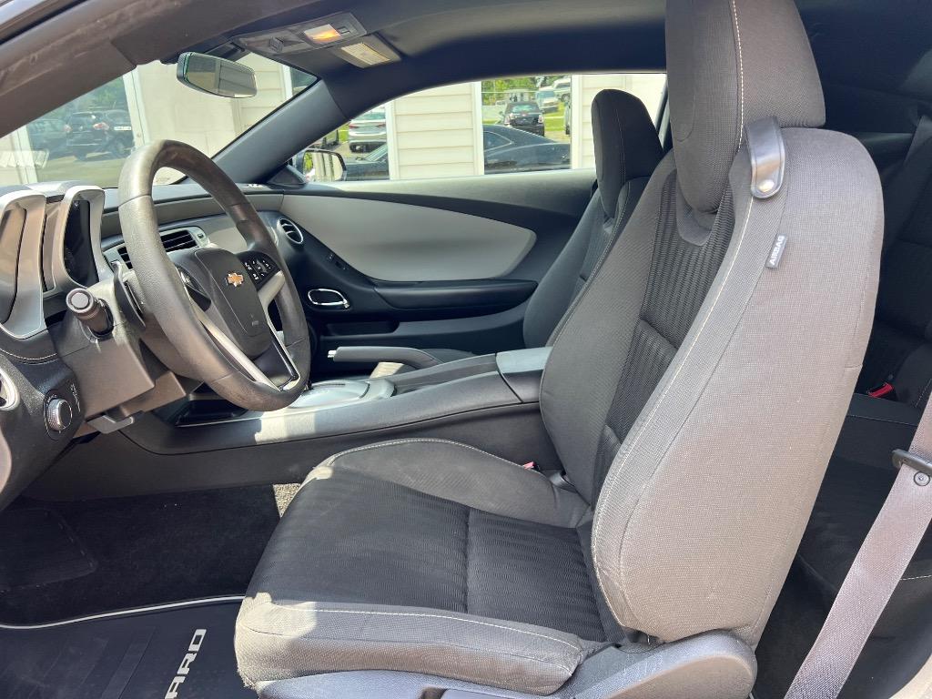 2015 Chevrolet Camaro LS photo 8