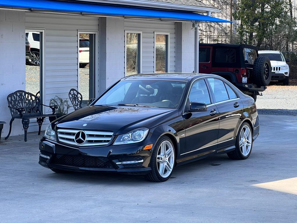 2012 Mercedes-Benz C-Class's photo