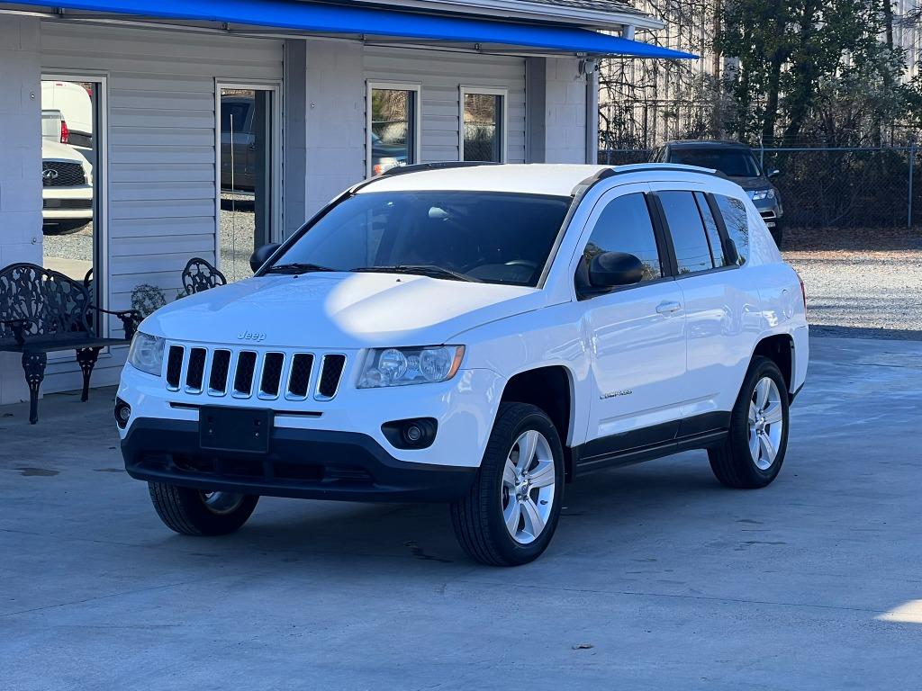 2011 Jeep Compass Base's photo
