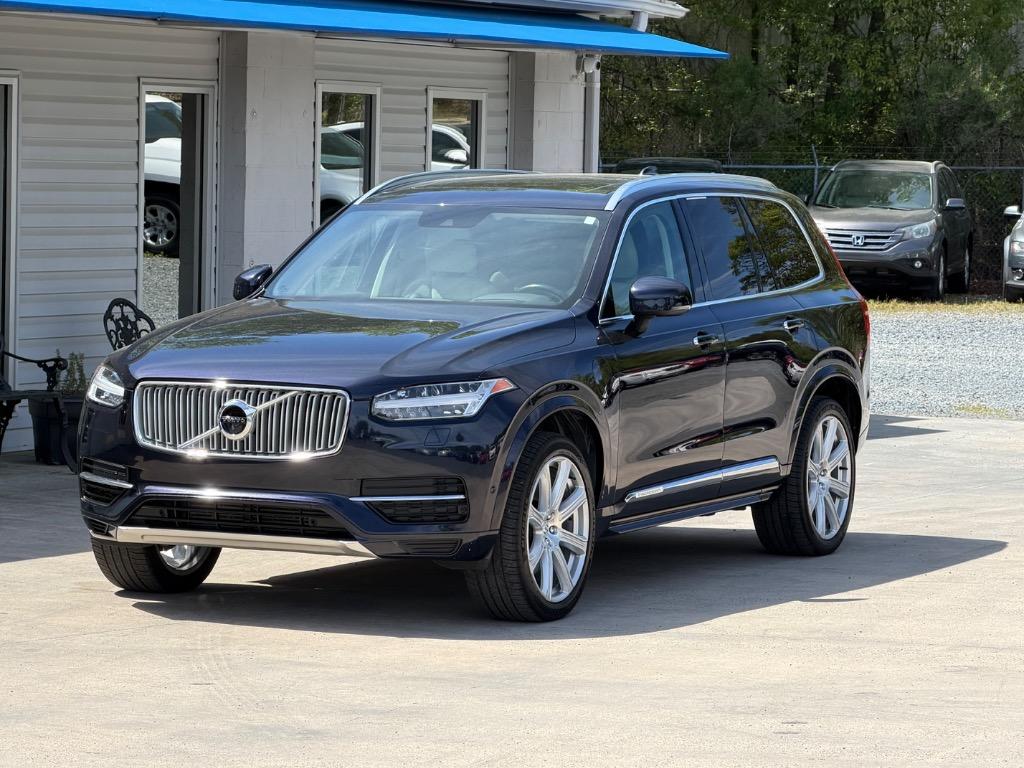 2017 Volvo XC90 T8 Twin Engine Plug-in Inscription's photo
