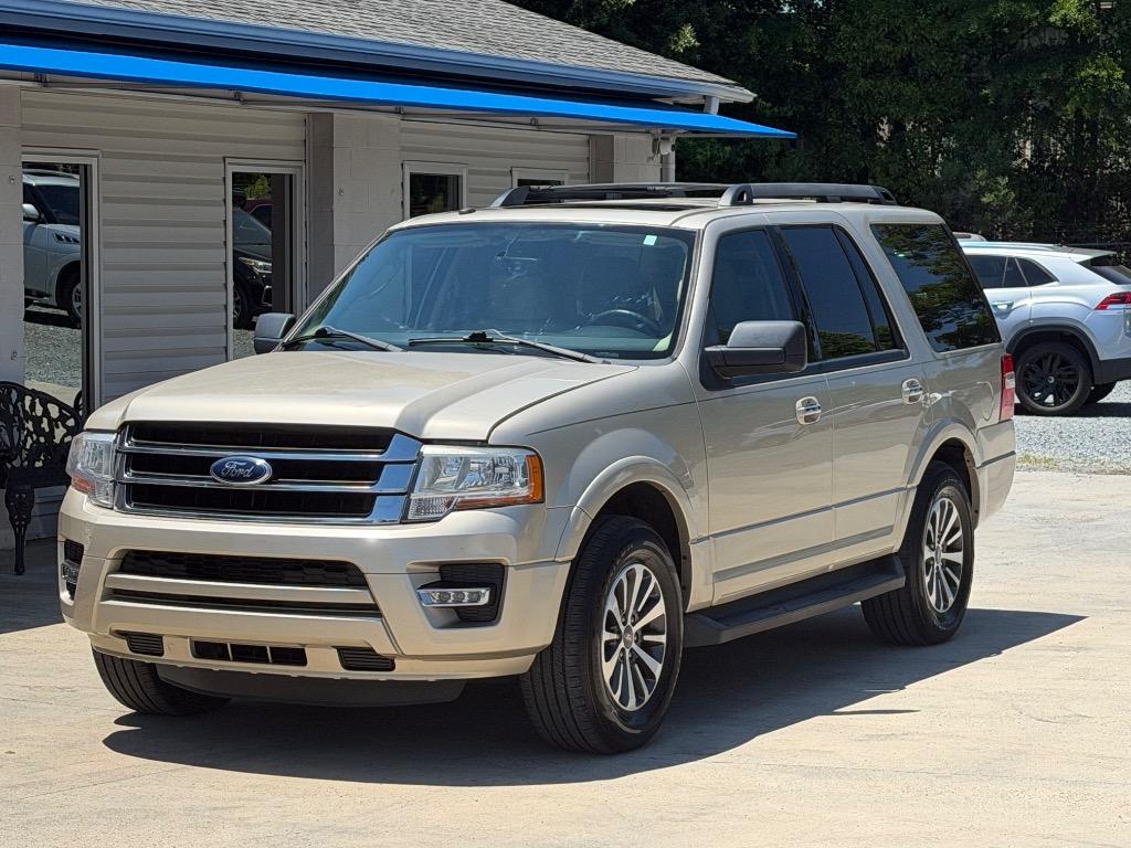 2017 Ford Expedition XLT's photo