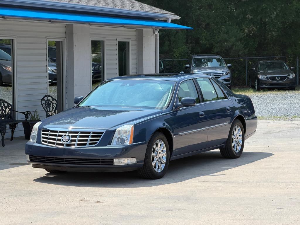 2009 Cadillac DTS 5 Pass. Luxury Collection's photo